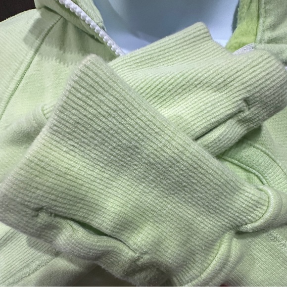 Lululemon lime green scuba hoodie size 4 - Picture 4 of 6